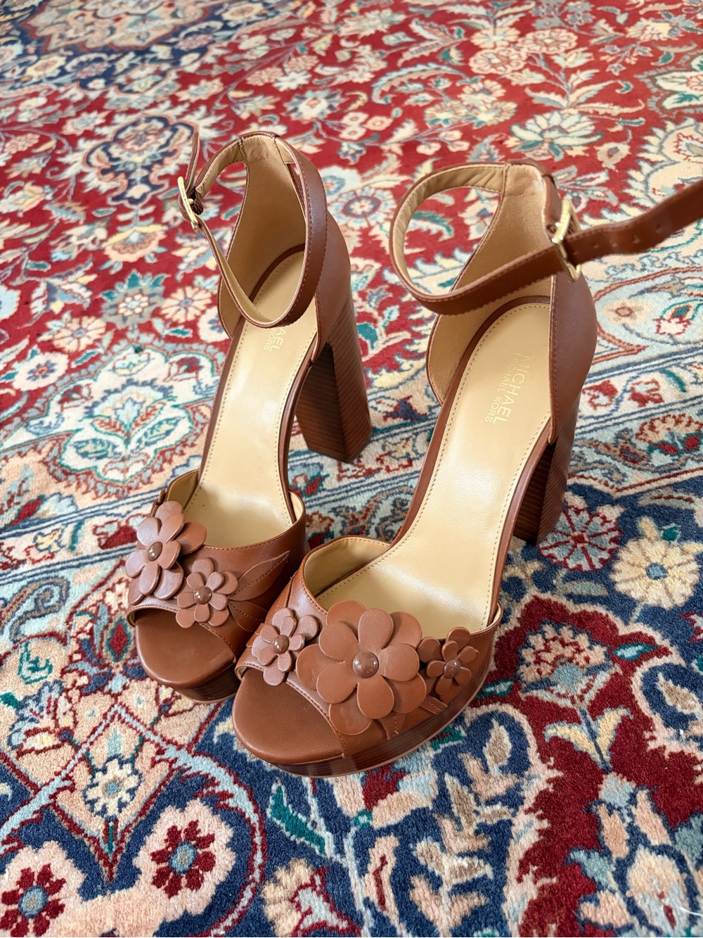 BNWOT MICHAEL Michael Kors Flora Appliqué Platform Sandal Heels - Picture 3 of 6